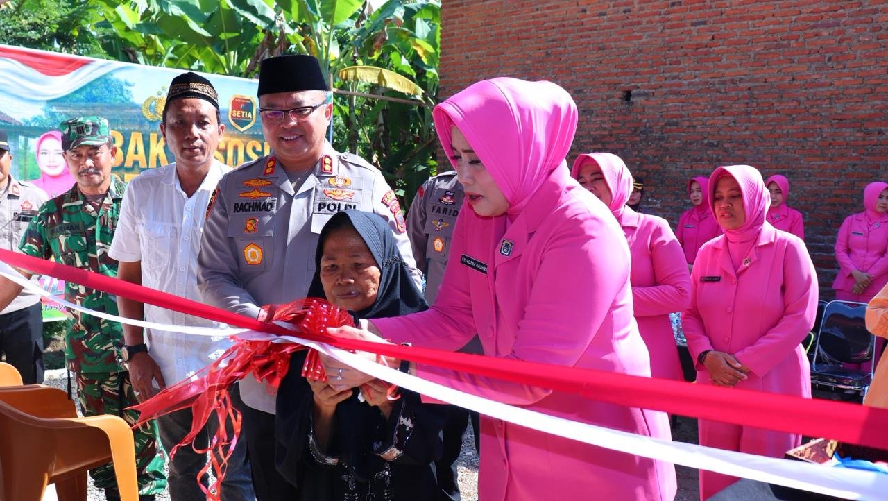Bedah Rumah Ibu Duriyah Rampung, Polres Pekalongan Wujudkan Pengabdian Nyata untuk Masyarakat di Hari Bhayangkara ke-80