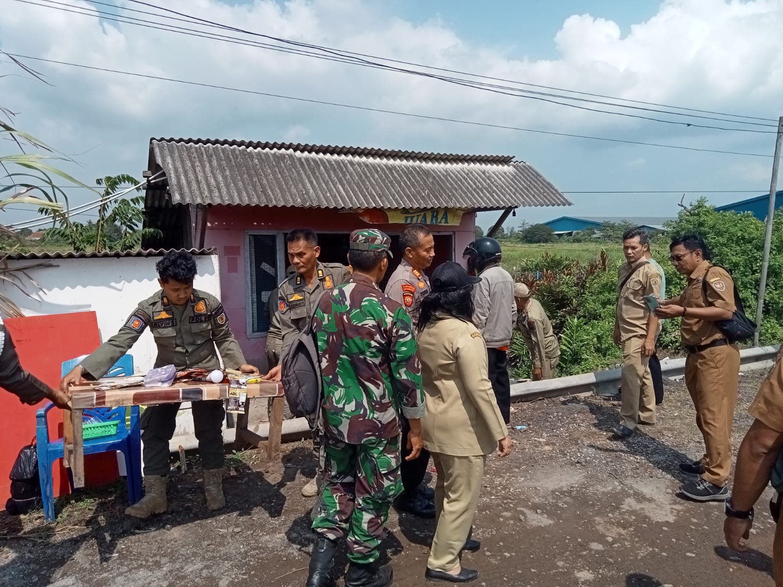 26 Warung Remang-Remang di Jalur Pait–Rembun Dibongkar, Forkopimcam Siwalan Tegaskan Penertiban Demi Ketertiban dan Aspirasi Warga