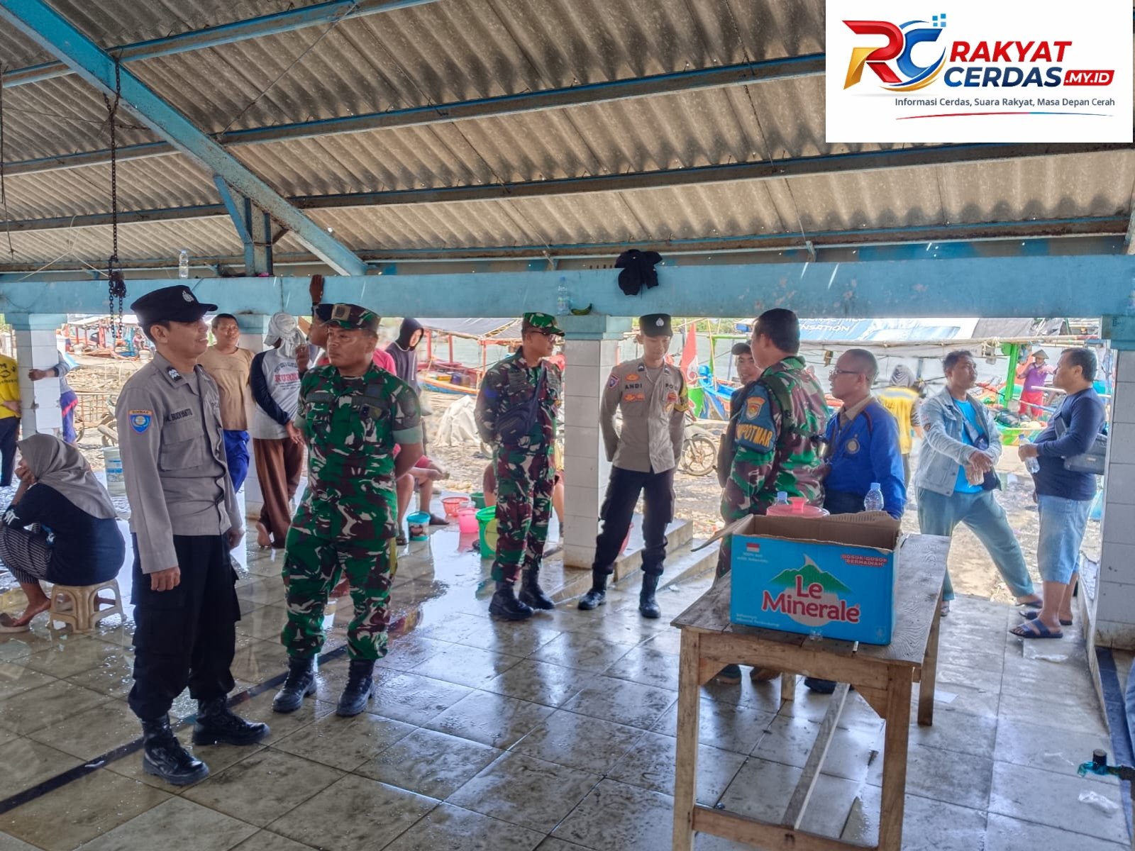 Polsek Wiradesa Kawal Evakuasi 15 ABK KM Gajah Mada, Seluruh Korban Selamat